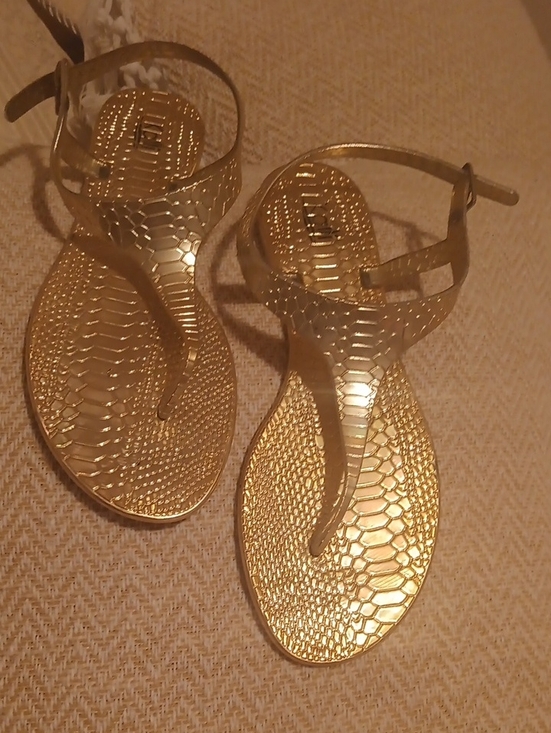 kialli Shoes - Women’s Metallic Gold T-Strap Sandals with Ankle Strap